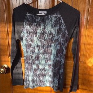 dELiA*s Black and Gray Graphic Long Sleeve Tee